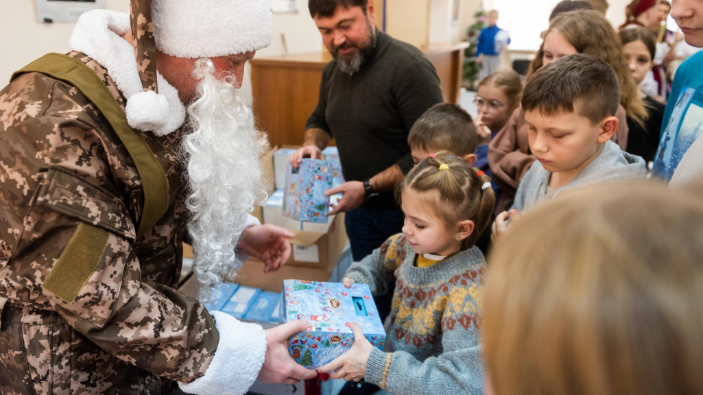 Понад 6 тисяч дітей та поранених військових отримали новорічні подарунки, - Наєв
