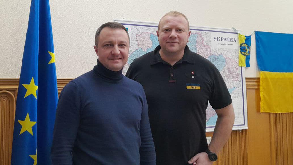 Мовний омбудсмен обговорив популяризацію української мови у світі з головою місії СКУ