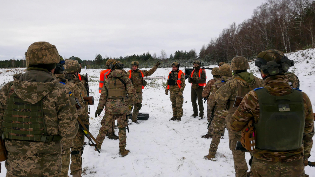 На півночі України відбулися комплексні військові навчання