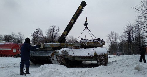 У Львові представили універсальну ремонтно-евакуаційну машину «Лев»