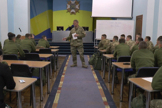 Львівські військові посилено вивчають англійську мову