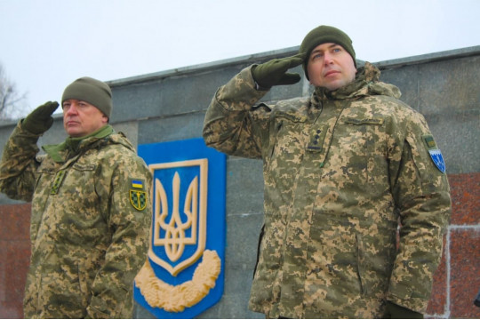 Армійський вісник: новий командир бригади охорони Генштабу, злагодження гірських піхотинців, перевірка військ на Донбасі
