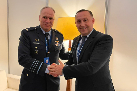 Анатолій Петренко зустрівся у Галіфаксі з начальником штабу оборони Збройних Сил Нідерландів генералом Онно Ейхельсхаймом 