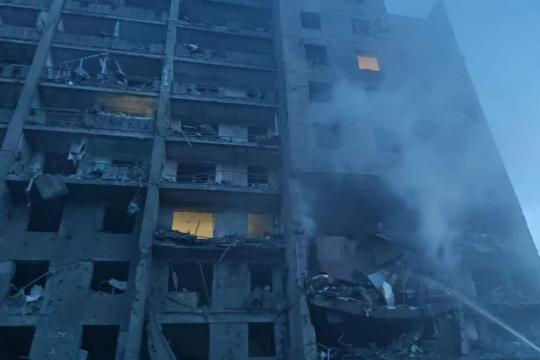 На Одещині росіяни знищили житлову багатоповерхівку та базу відпочинку