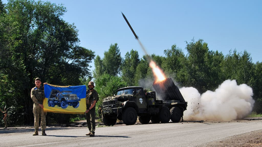 Знищена російська САУ та розбита ворожа піхота — кілька годин із життя українських артилеристів (ФОТО)