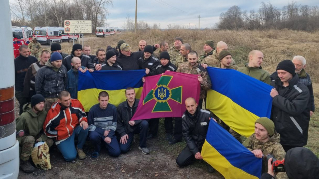 Українці повертаються з російського полону