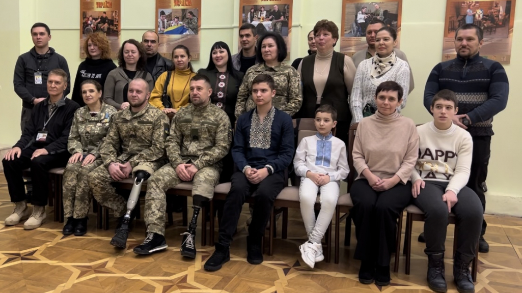 Дітки з особливими потребами поспілкувалися з українськими захисниками