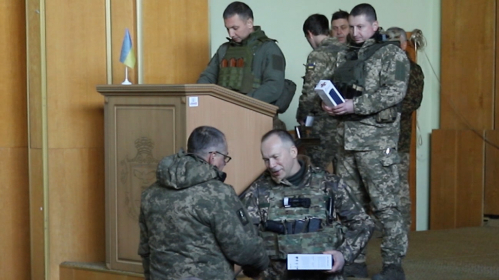 Олександр Сирський нагородив військових напередодні Дня ЗСУ