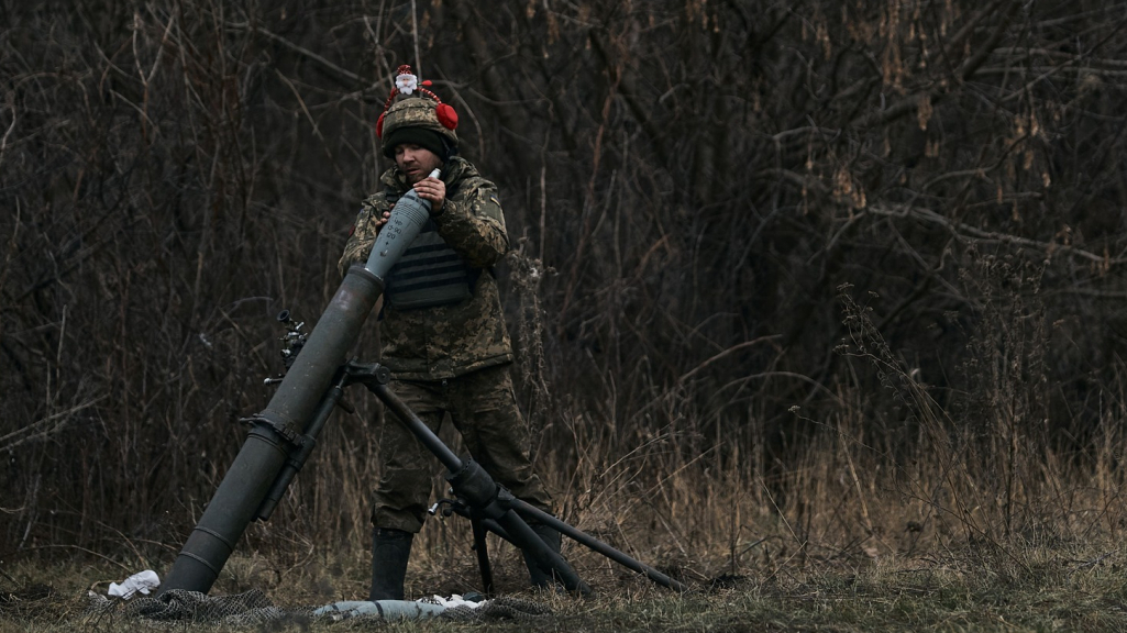 Українська артилерія під Бахмутом палить росіян (ФОТО)