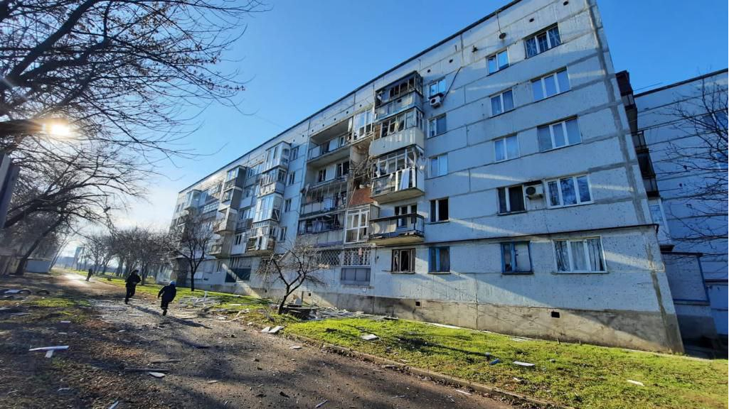 На Донеччині росіяни обстріляли житловий квартал: є постраждалі цивільні