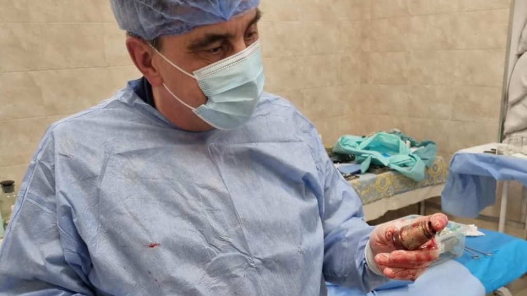 Військові лікарі провели операцію з видалення гранати ВОГ