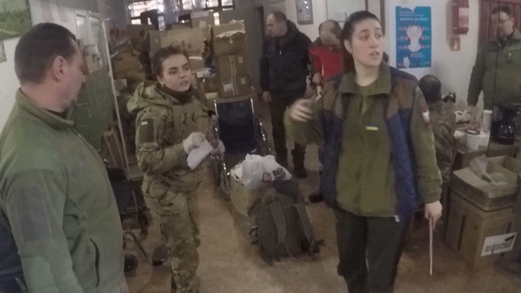 Порятунок українських військових у стабілізаційному центрі на Донеччині (ФОТО)