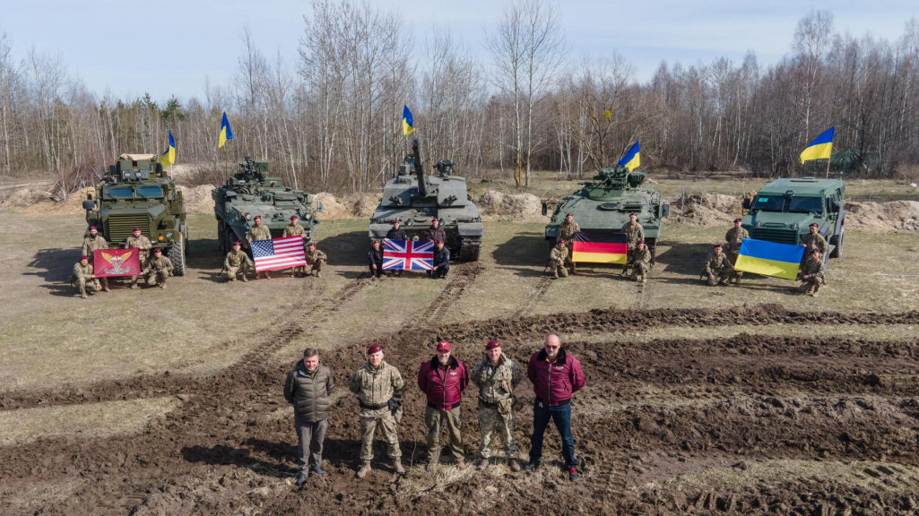 Українська армія отримала нову техніку для боротьби з російською агресією
