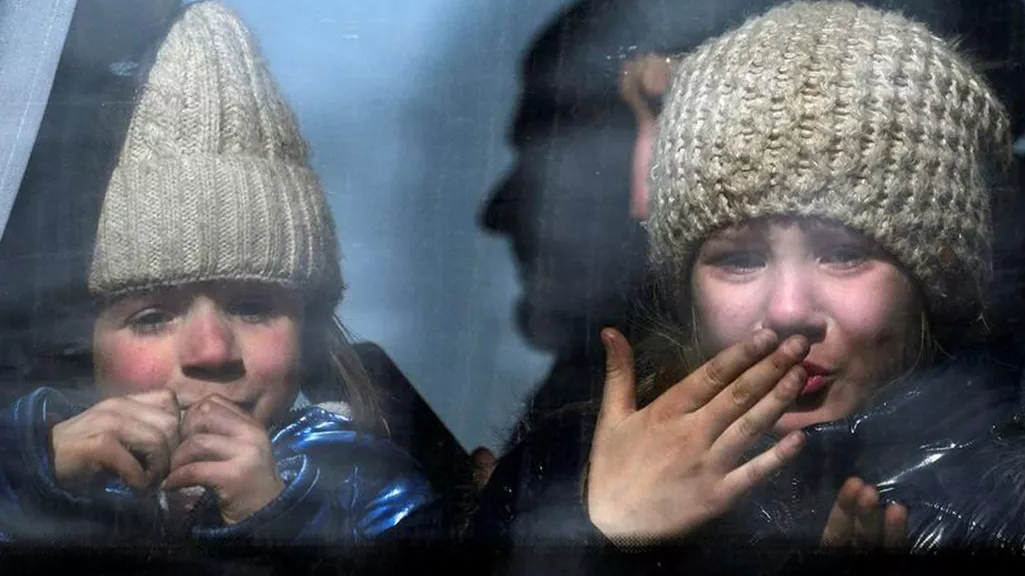 В Україні затвердили порядок повернення дітей без батьківського піклування