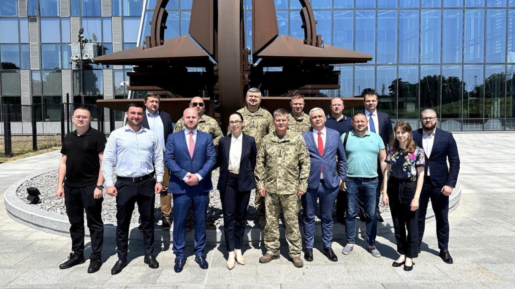 Фахівці Міноборони та Збройних Сил України з питань кібербезпеки відвідали структури НАТО