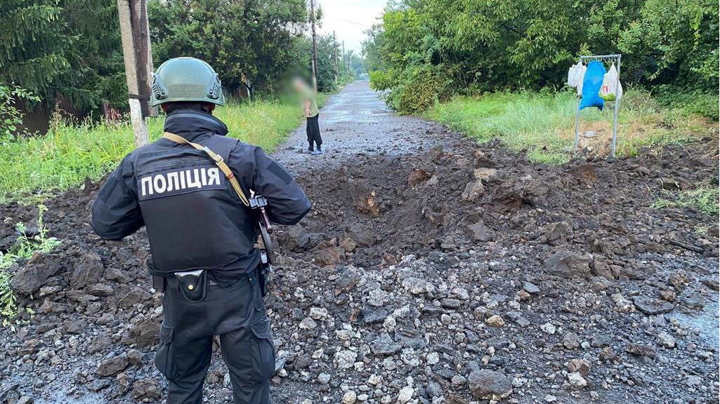 Від російських обстрілів на Донеччині постраждали 23 цивільних об'єкти