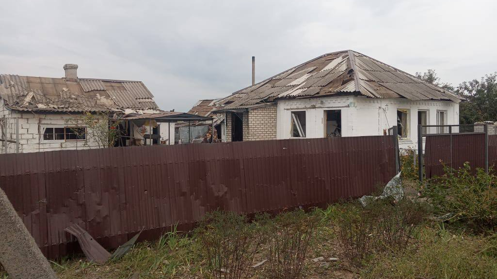Російські окупанти вдарили авіабомбою по Куп'янську: є загиблі